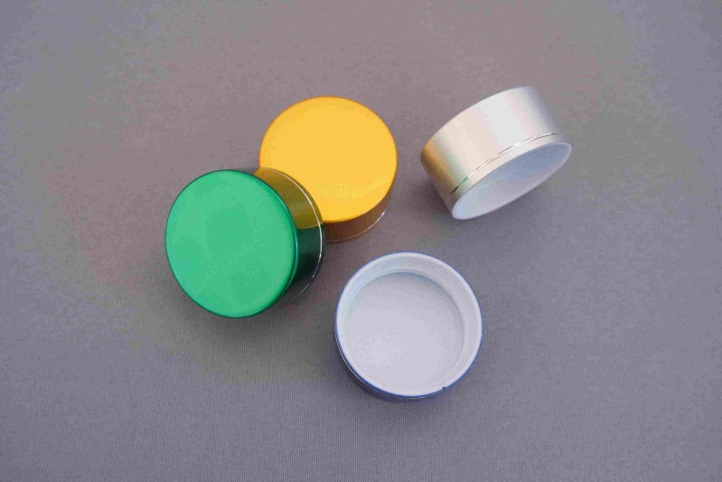 Hidegcsatornás fröccsöntő szerszámkészítő