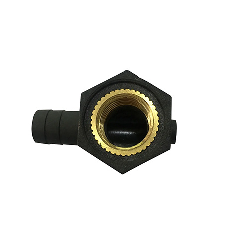 Fröccsöntés fém betéttel