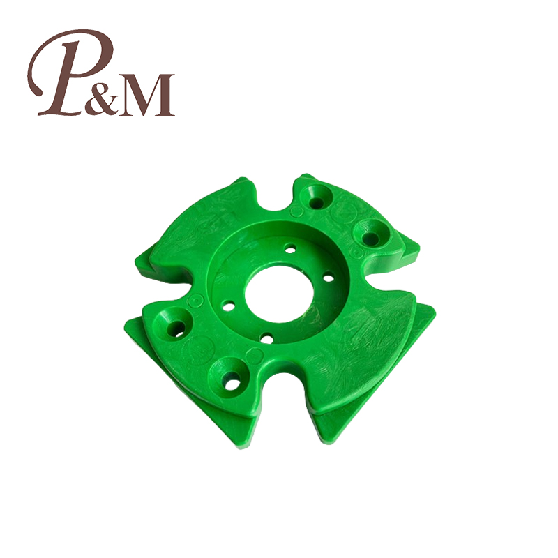 Öntött műanyag tartály szállítója