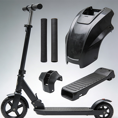 Robogó műanyag alkatrészek fröccsöntése